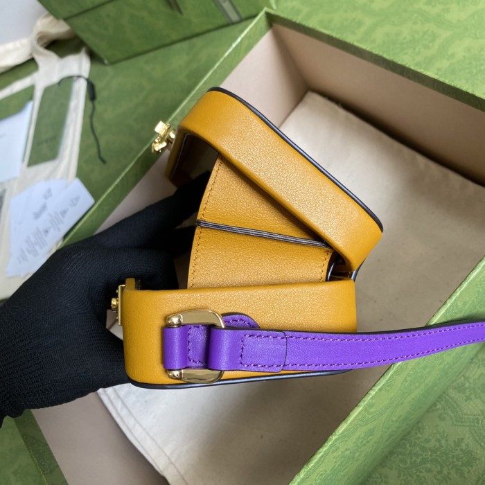 Handbag Gucci 658230 size 17*10*5.5 cm