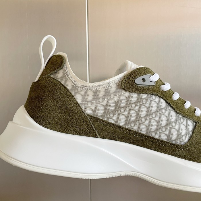 Dior B25 Runner Olive