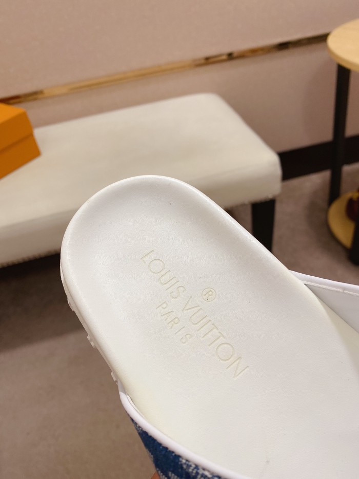 Louis Vuitton Slipper 18