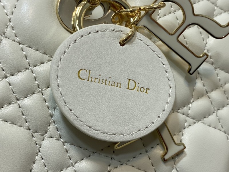 Handbag Dior size 32 cm