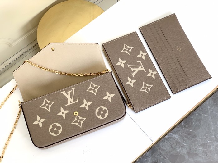 Handbag Louis Vuitton M69977 size 21.0 x 12.0 x 3.0 cm