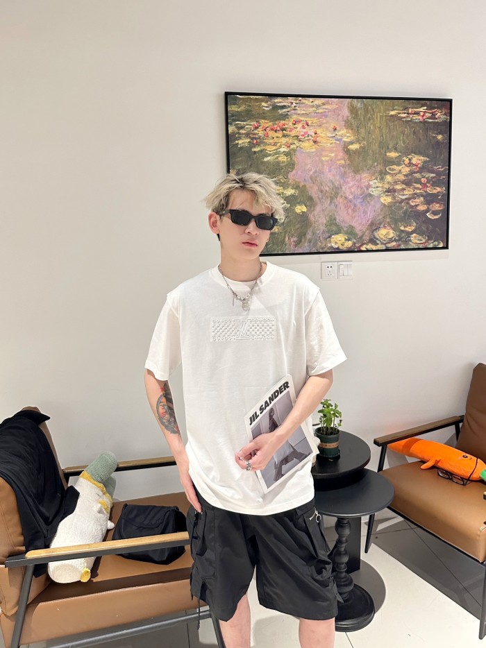 Clothes Louis Vuitton 421