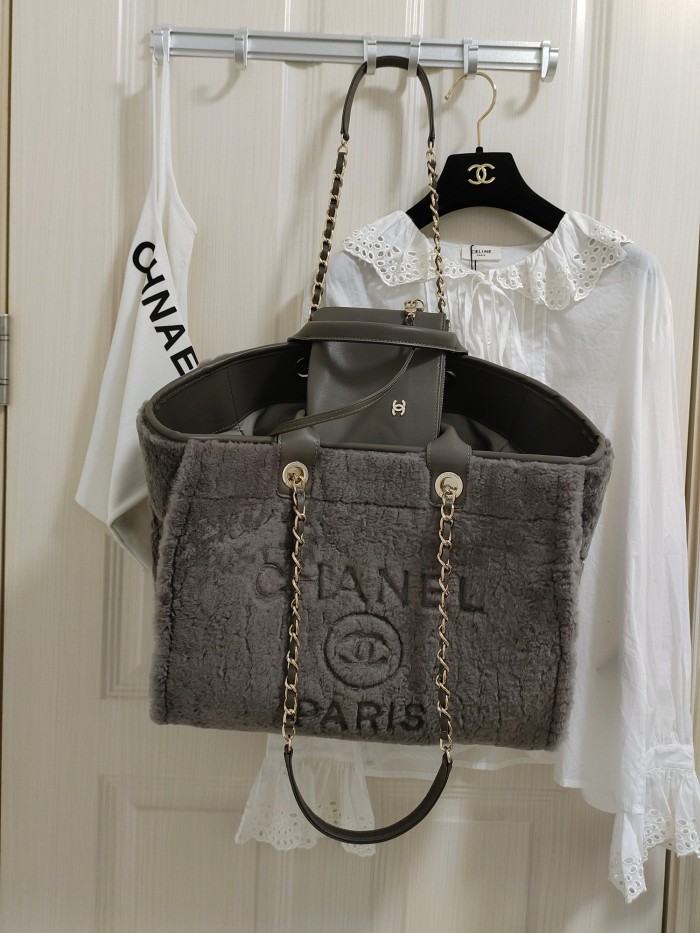 Handbag Chanel size 38 cm