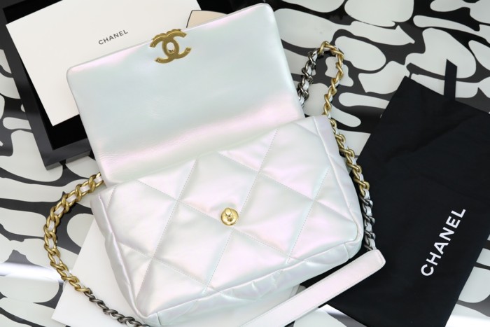 Handbag Chanel size 30 cm