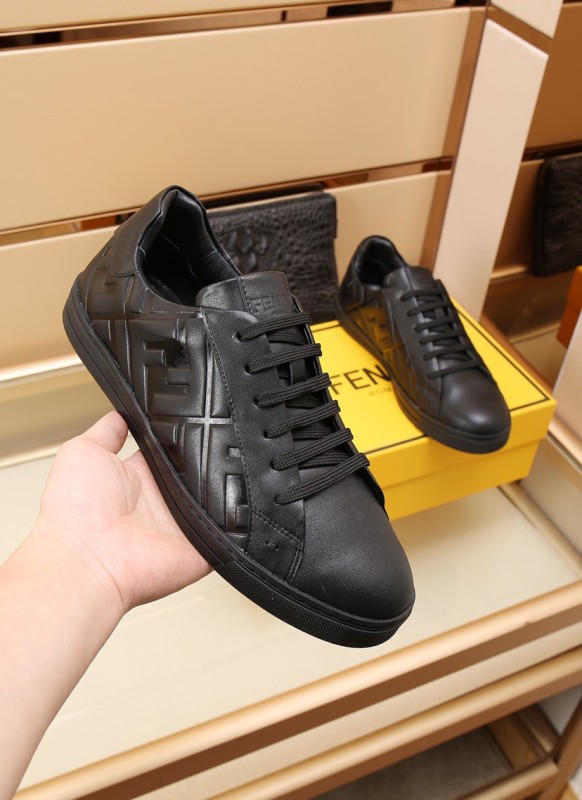Fendi Low Top Sneakers 10