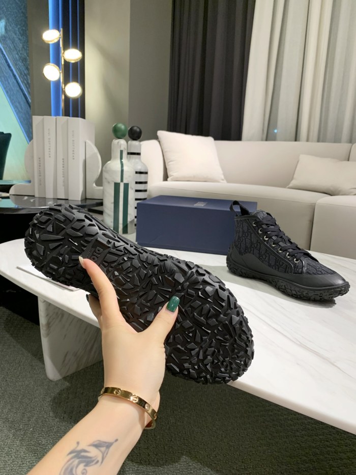 Dior B28 High-Top Oblique Jacquard and Rubber Sneaker 5