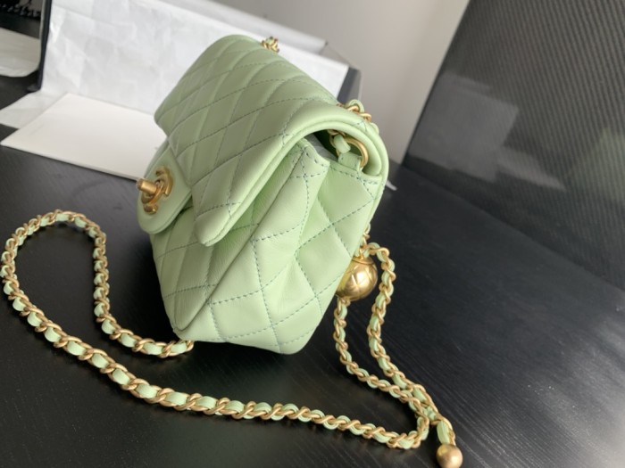 Handbag Chanel size 17 cm