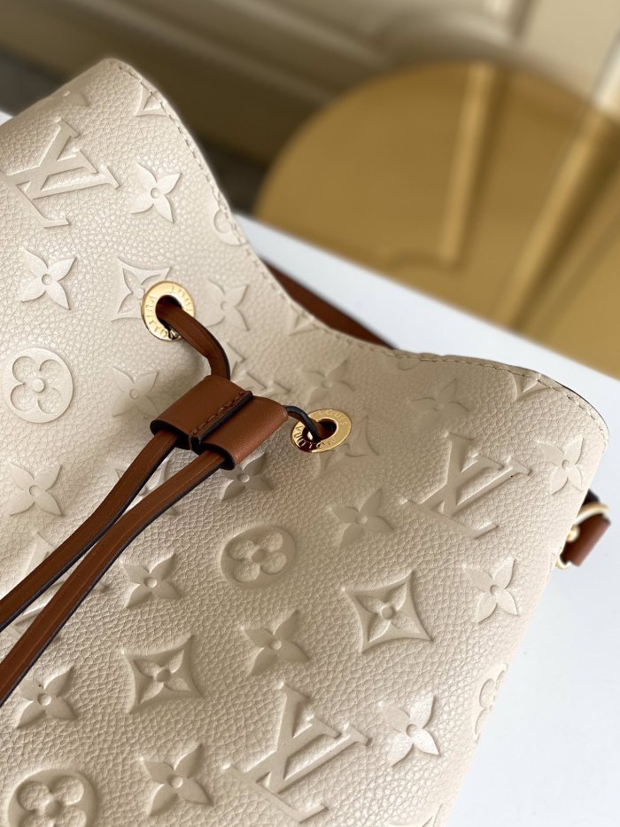 Handbag Louis Vuitton M45256 M45306 M45256 M45306 size 26.0 x 26.0 x 17.5 cm