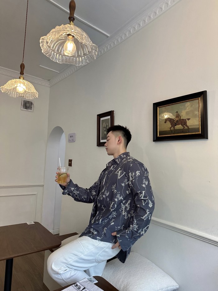 Clothes Louis Vuitton 370