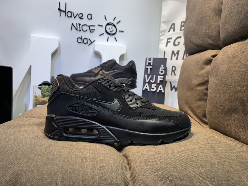 Nike Air Max 90 Triple Black (2018)