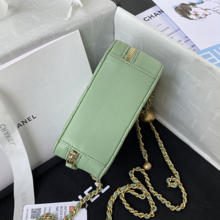 Handbag Chanel AS2463 size 14x10x5.5 cm