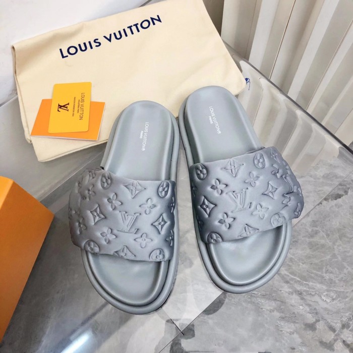 Louis Vuitton POOL PILLOW COMFORT MULES WOMEN 1