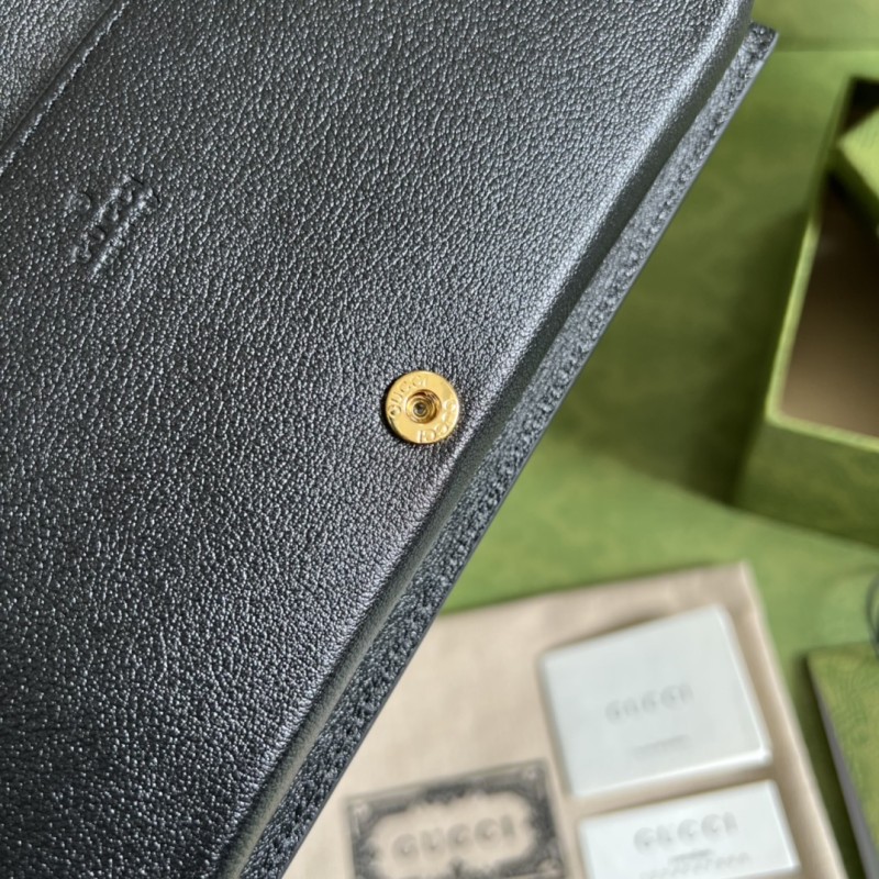 Handbag Gucci 676155 size 19*10*4 cm