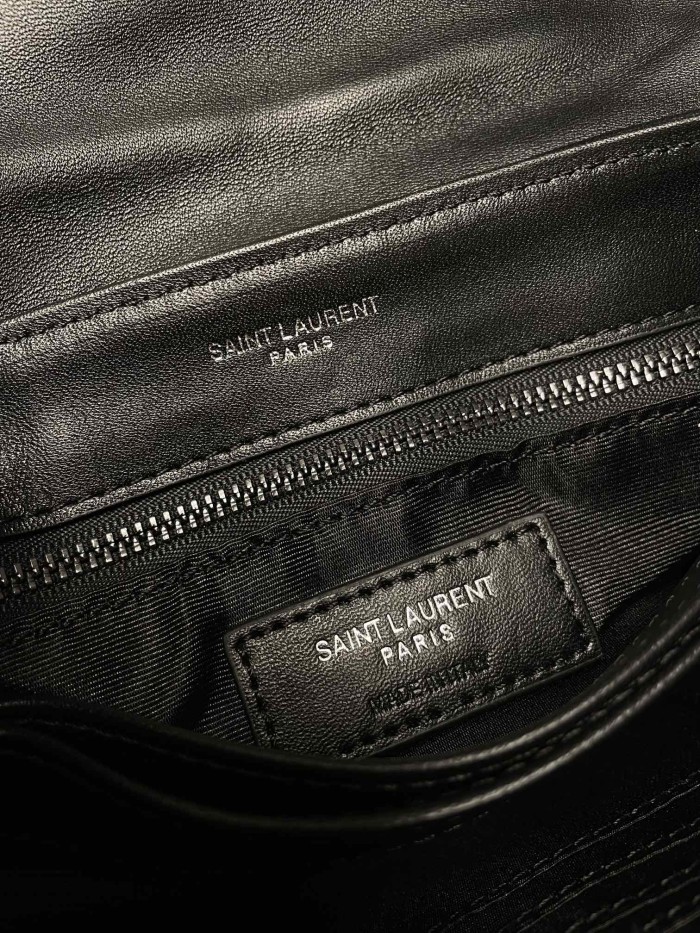 Handbags SAINT LAURENT 467072 size 20X14X7 cm