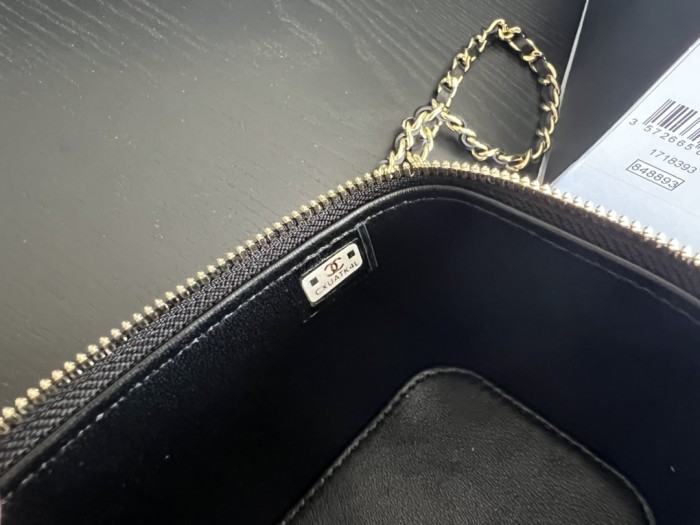 Handbag Chanel AP2198 size 11cmx8.5cmx7 cm