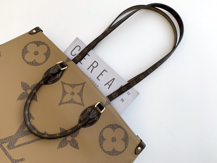 Handbag Louis Vuitton M44576 size 41.0 x 34.0 x 19.0 cm