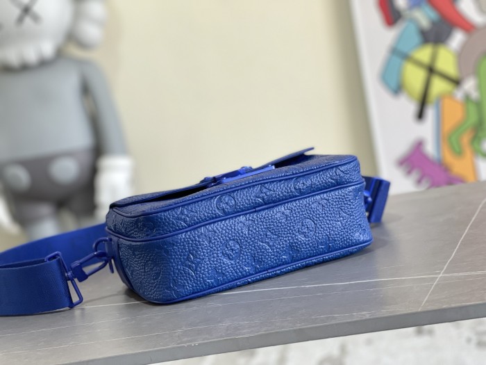 Handbag Louis Vuitton M58489 M58488 size 22 x 18 x 8cm