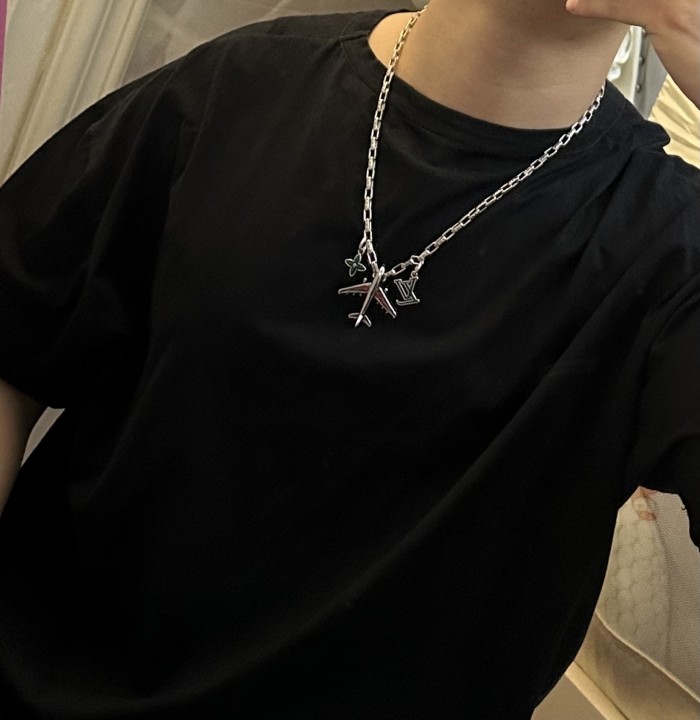 Clothes Louis Vuitton 76