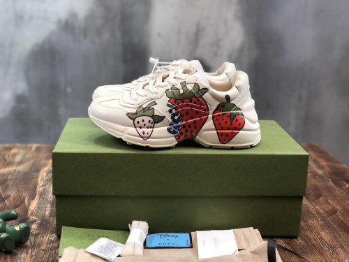 Gucci Rhyton sneaker 36