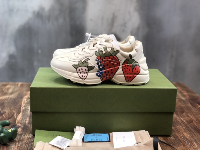 Gucci Rhyton sneaker 36
