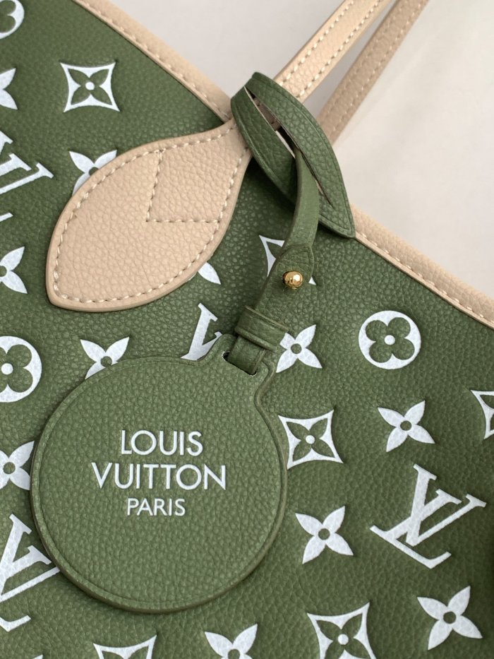 Handbag Louis Vuitton M46102 size 31 x 28 x 14 cm