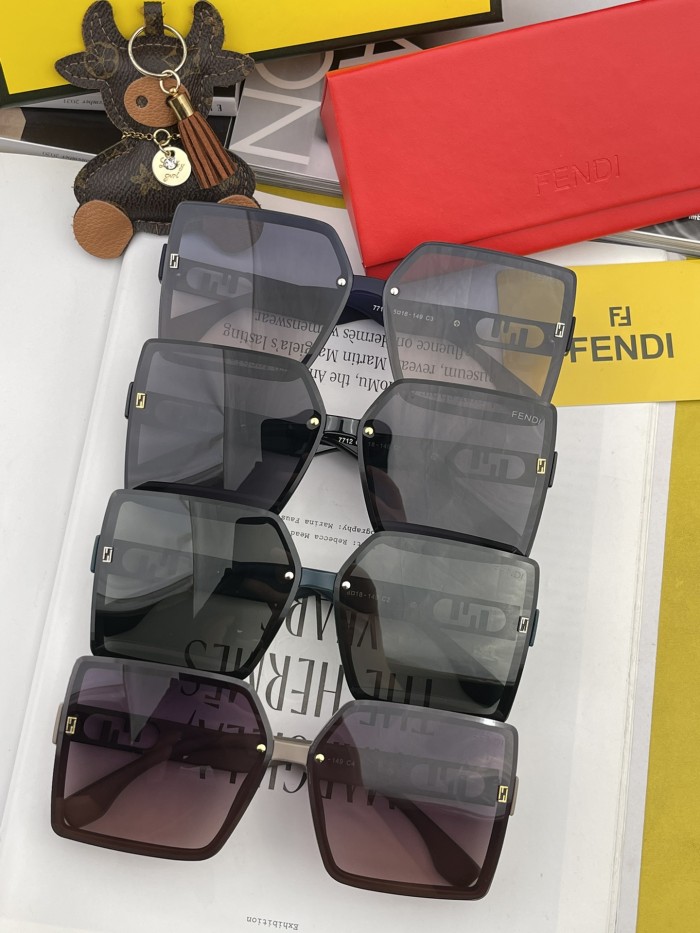 Sunglasses Fendi FD1772