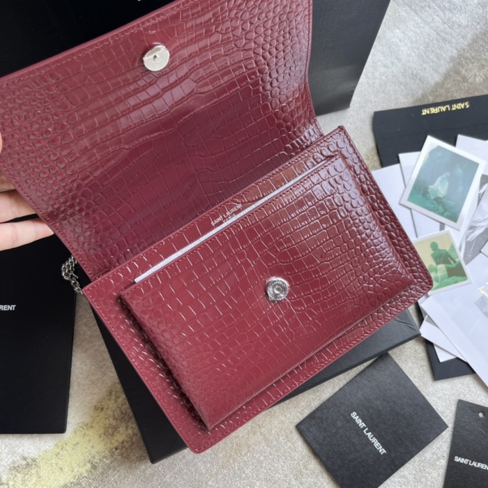 Handbags SAINT LAURENT 442906 size 22x16x9 cm