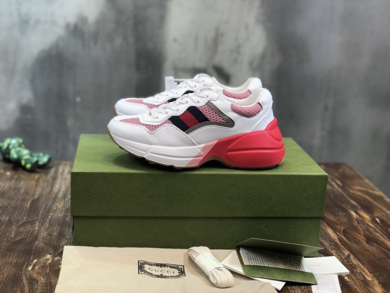 Gucci Rhyton sneaker 8