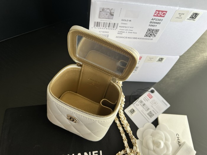 Handbag Chanel A1447 size 8.5cmx11cmx7 cm