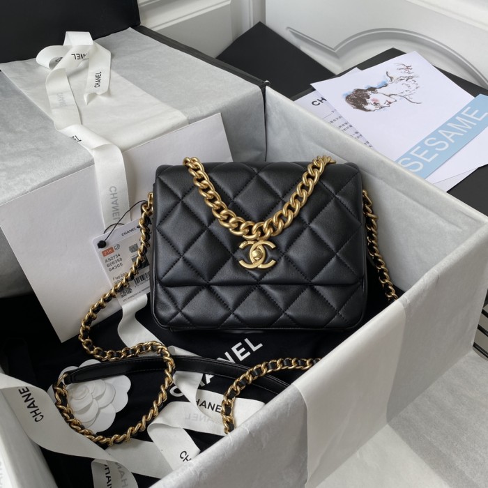 Handbag Chanel AS2734 size 14X19X4 Cm