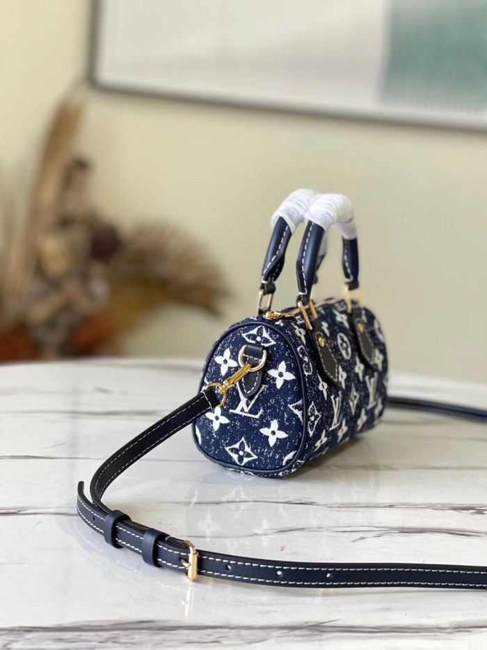 Handbag Louis Vuitton M81213 size 16.0 x 11.0 x 9.0 cm