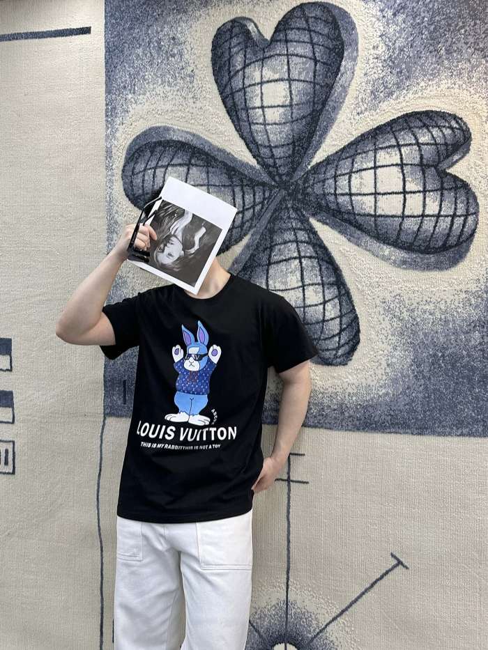 Clothes Louis Vuitton 276