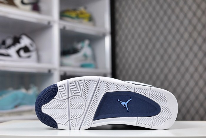 Jordan 4 Retro Columbia (2015)