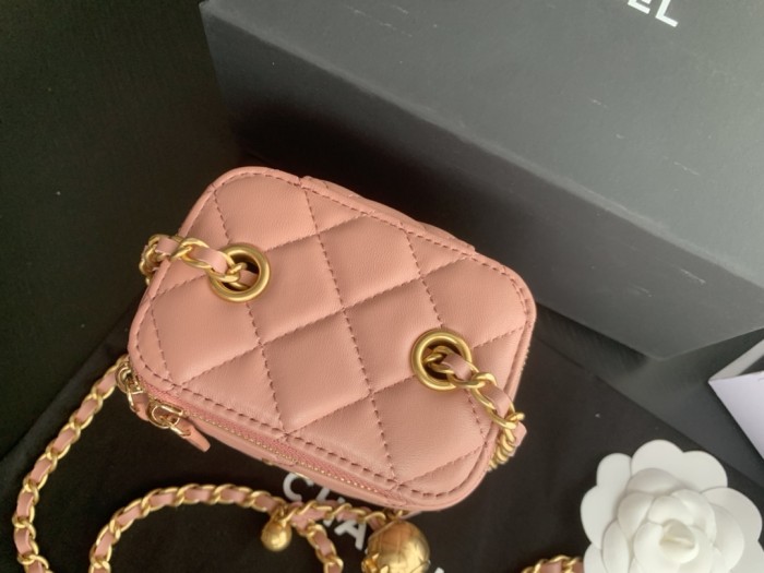 Handbag Chanel size 8.5cmx11cmx7 cm