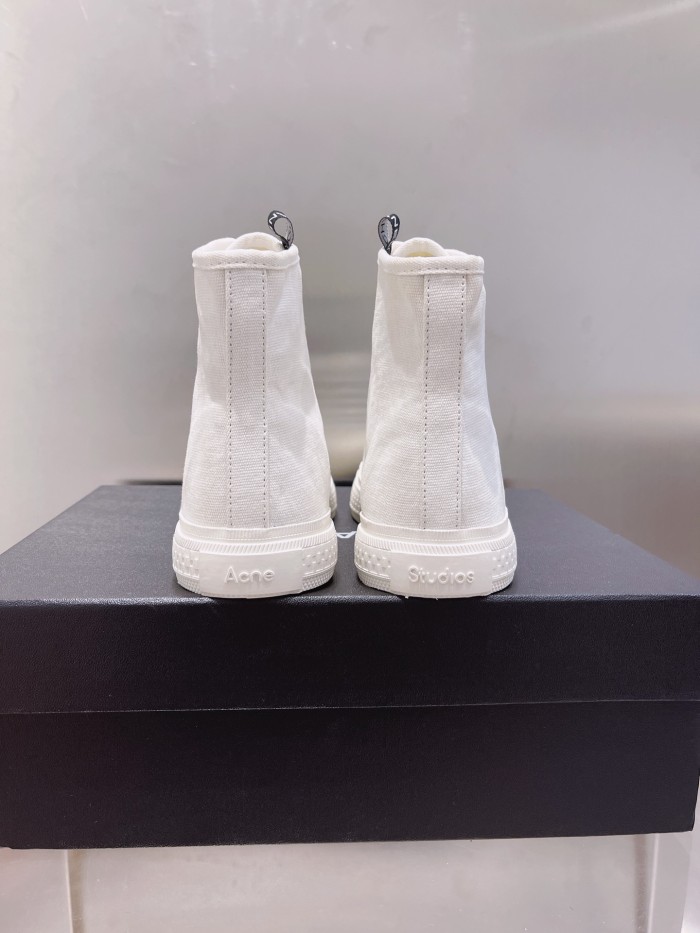 Chanel Flat canvas Sneaker 6