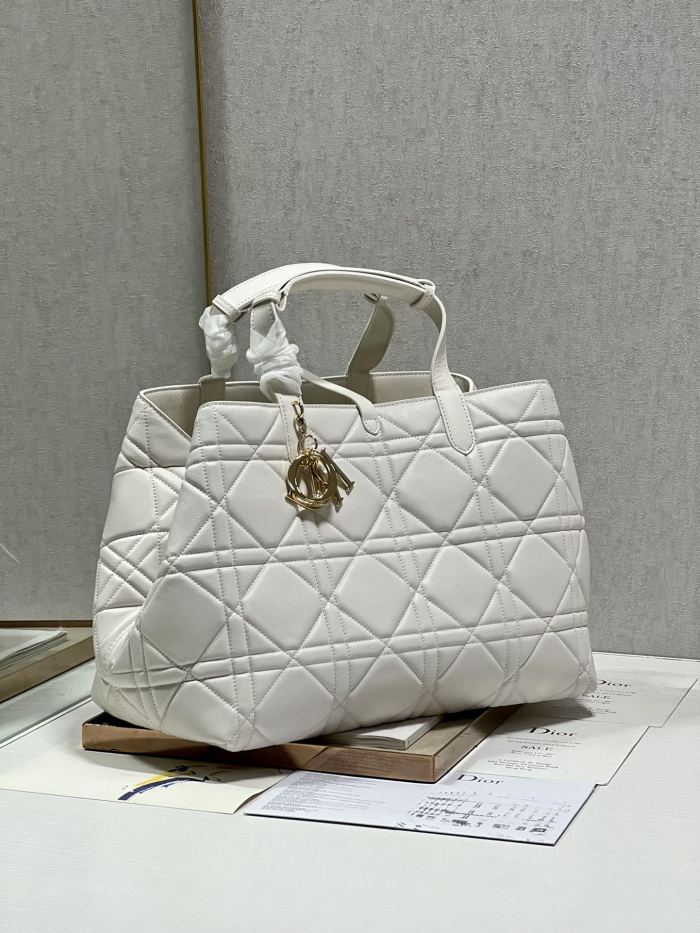 Handbag Dior 1188 size 37×43×22 cm