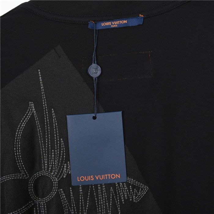 Clothes Louis Vuitton 322
