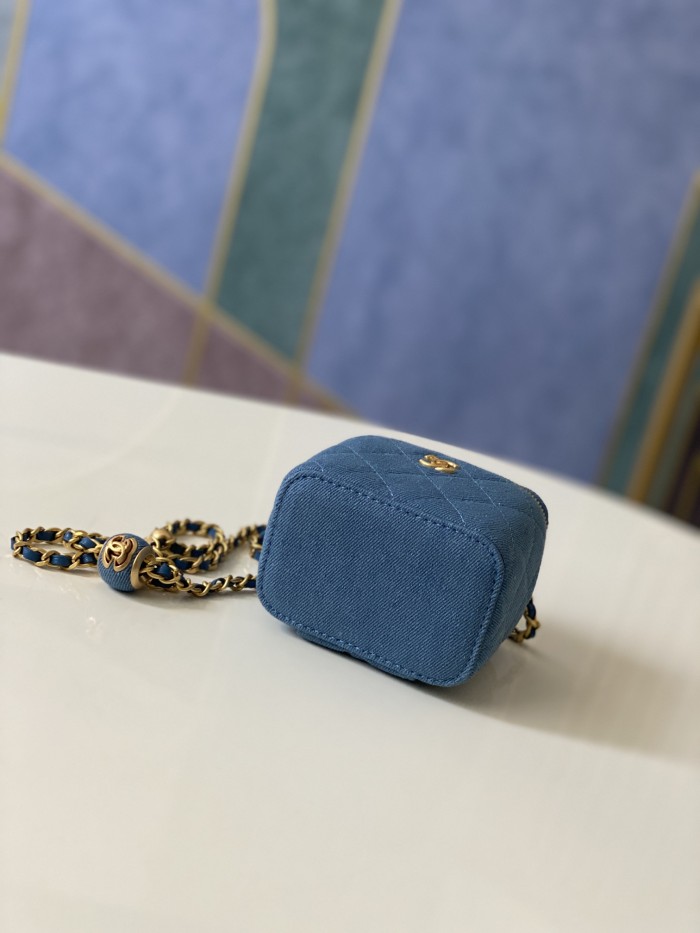 Handbag Chanel 81176 size 11*8.5*7 cm