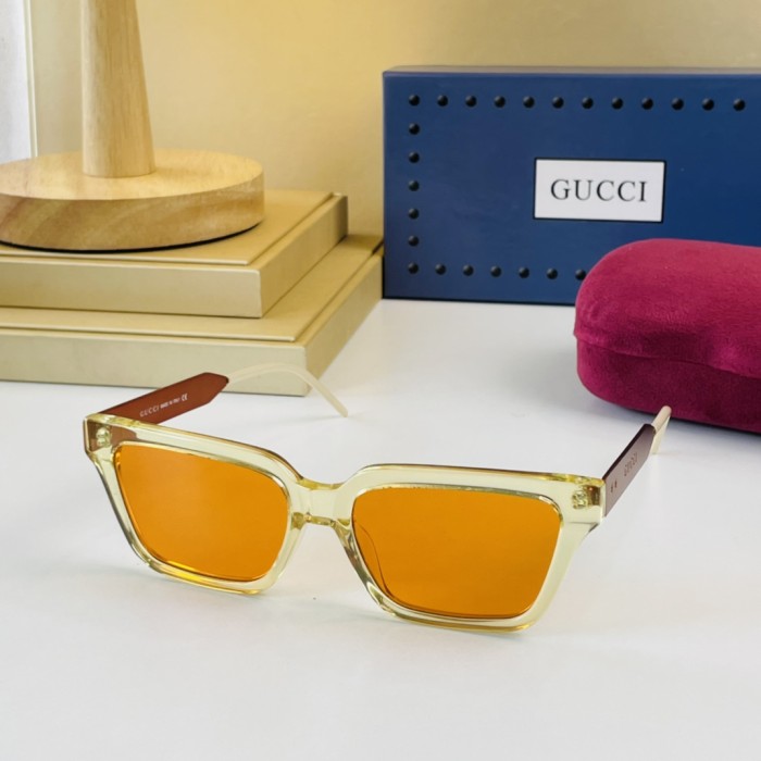 Sunglasses Gucci GG0975S