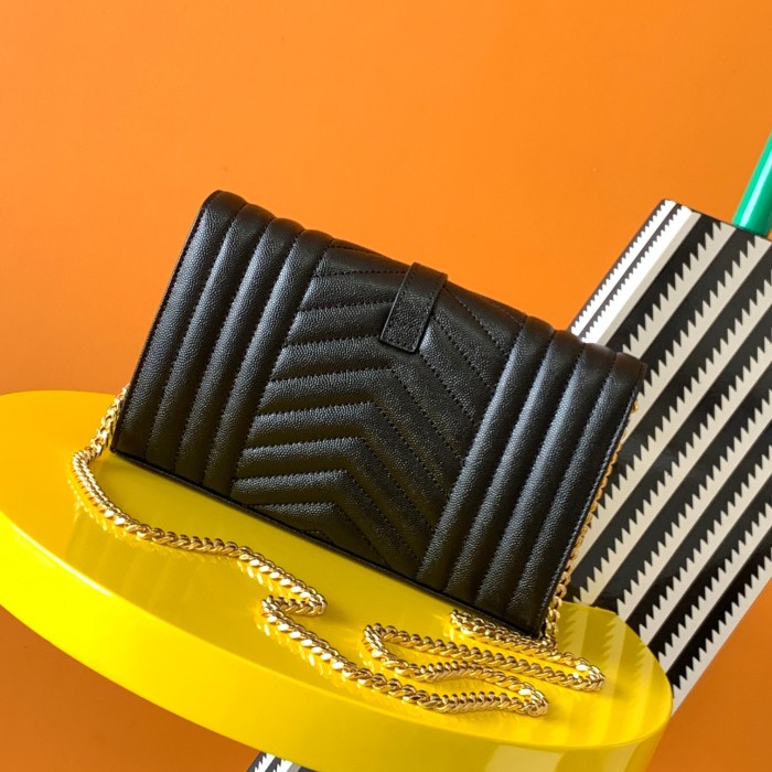 Handbags SAINT LAURENT 620280 size 22.5x14x4 cm