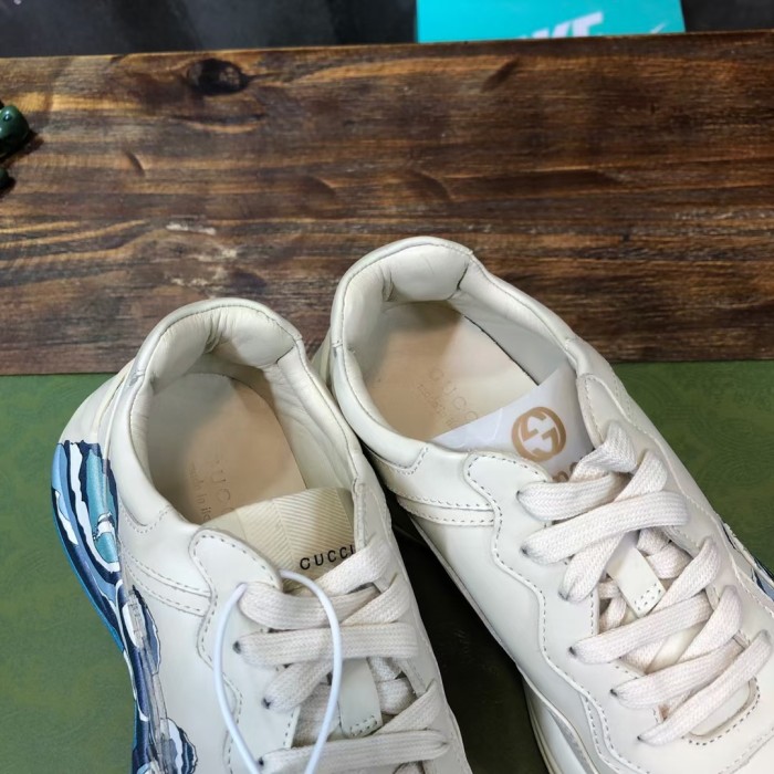 Gucci Rhyton sneaker 32