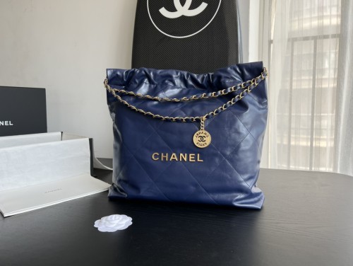 Handbag Chanel size 39cmx42cmx8 cm