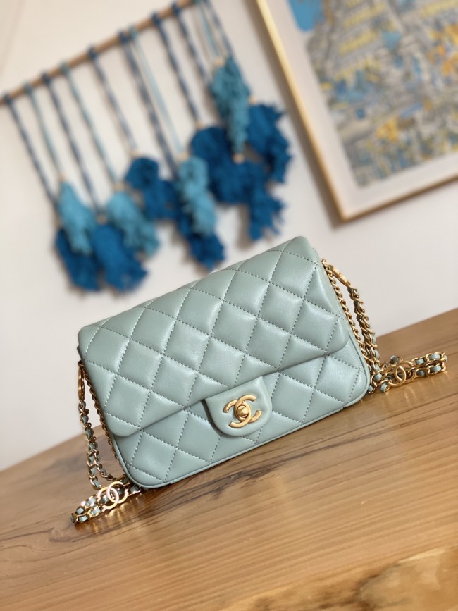 Handbag Chanel AS3757 size 14.5x20x6.5 cm