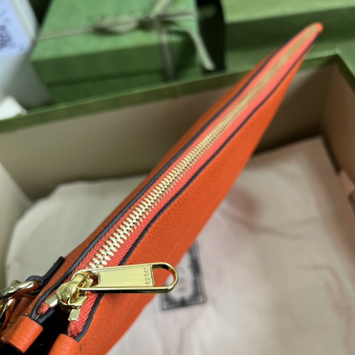 Handbag Gucci 681200 size 30.5*22 cm