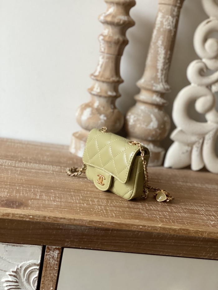 Handbag Chanel 81227 size 11 cm