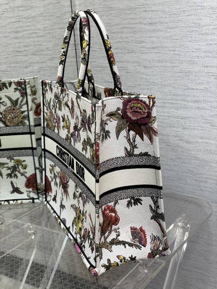 Handbag Dior size 42*18*35 cm