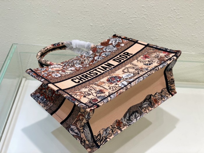 Handbag Dior 8001 size 36 x 27.5 x 16.5 cm