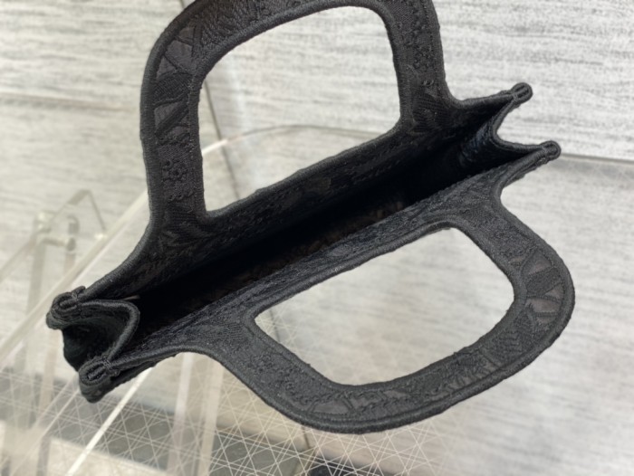 Handbag Dior size 23*7*17 cm