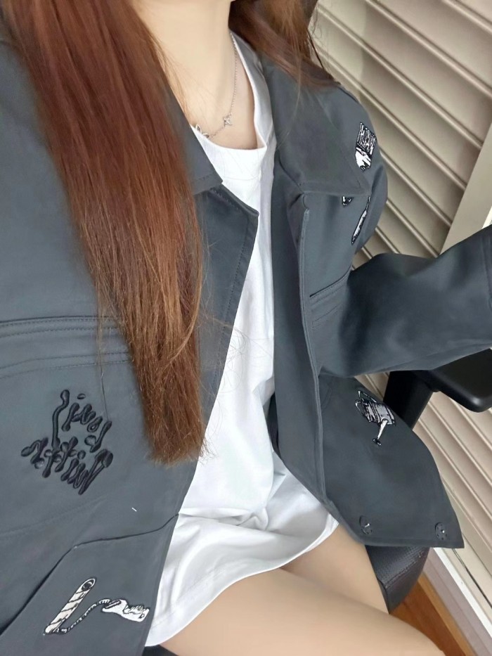 Clothes Louis Vuitton 282