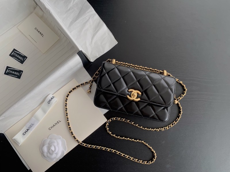 Handbag Chanel size 22 cm